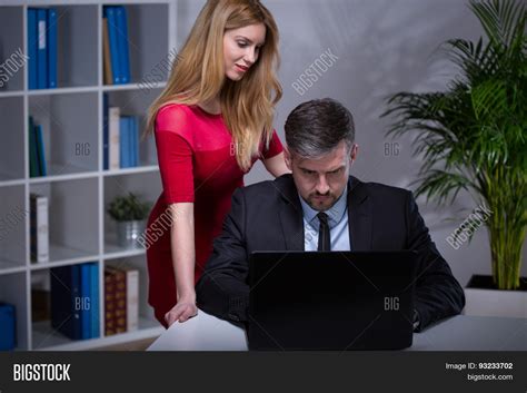 fingering secretary|Eat me out under the desk while no one can see us : r/Secretary.